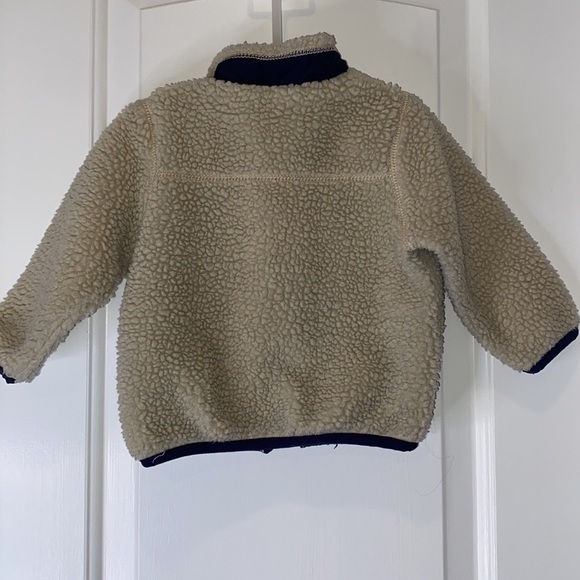 Carter’s sherpa sweater size 9months - Picture 3 of 7